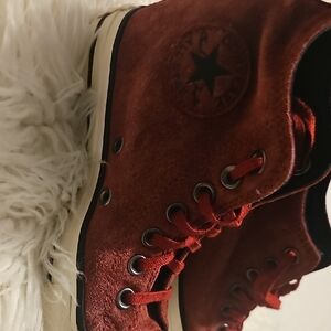 Converse ALL-STAR  Burgundy High-Top Sneakers Sz.6